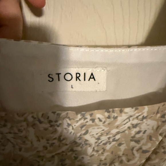 Storia Cream Floral Long Sleeve Dress - Picture 4 of 4